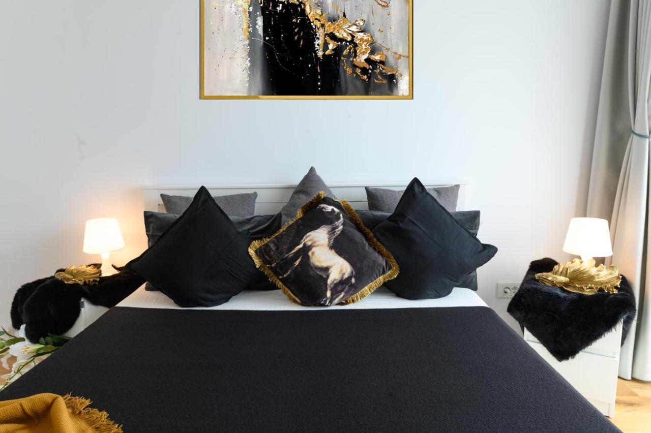 North Artistique - Aviatiei Apartment Bucureşti Ngoại thất bức ảnh