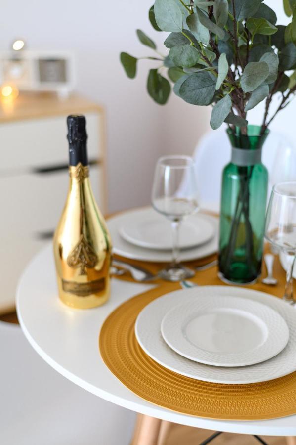 North Artistique - Aviatiei Apartment Bucureşti Ngoại thất bức ảnh