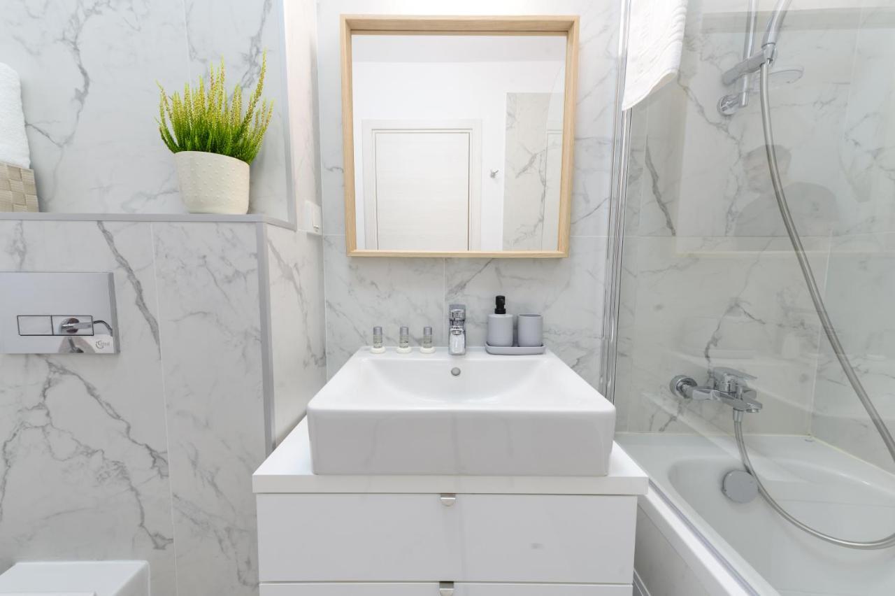 North Artistique - Aviatiei Apartment Bucureşti Ngoại thất bức ảnh