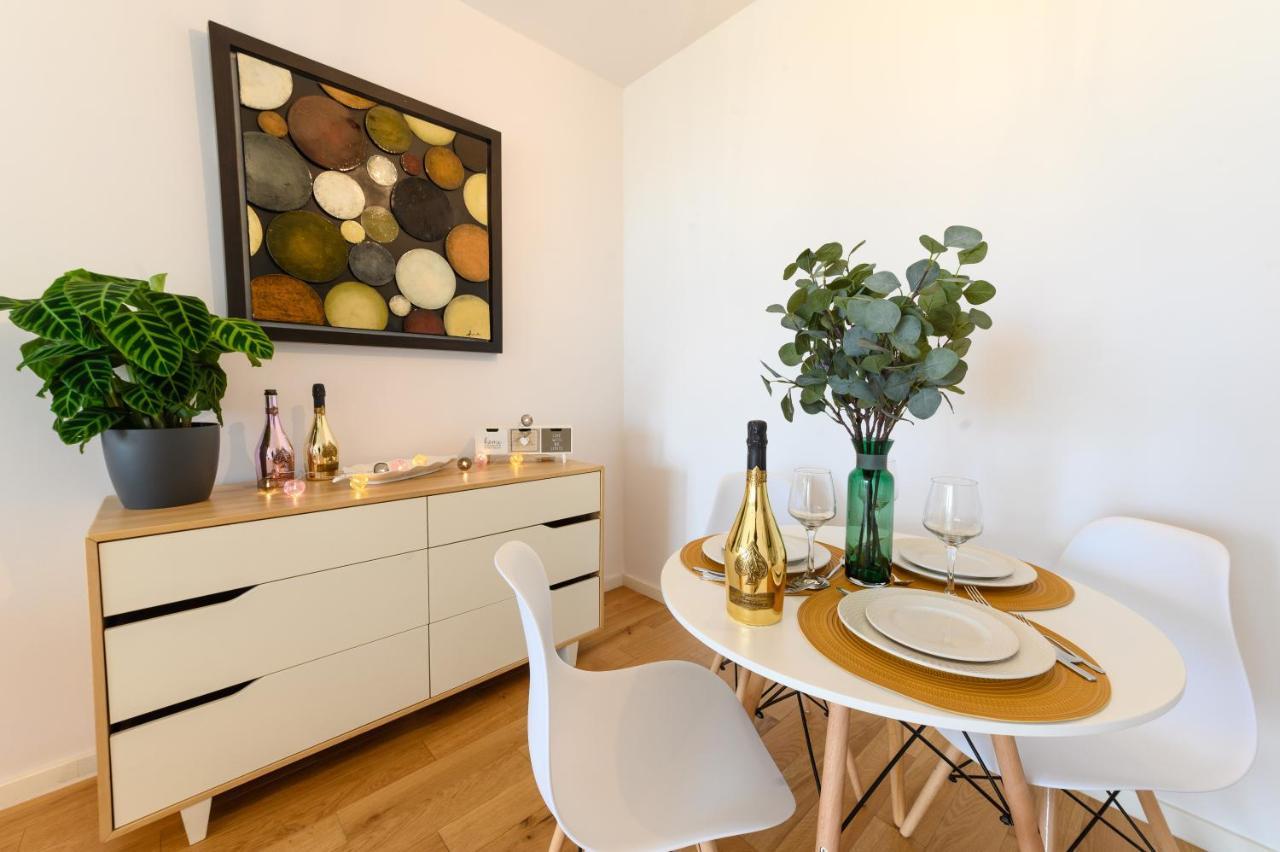 North Artistique - Aviatiei Apartment Bucureşti Ngoại thất bức ảnh